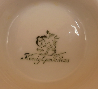 Scharlachberg Ceramic Vintage Ashtray 4.5"