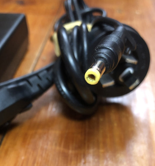 304 Genuine HP Power Adapter, PPP009L, 0957-2257, 381090-001, PA-1650-02HP, 65W