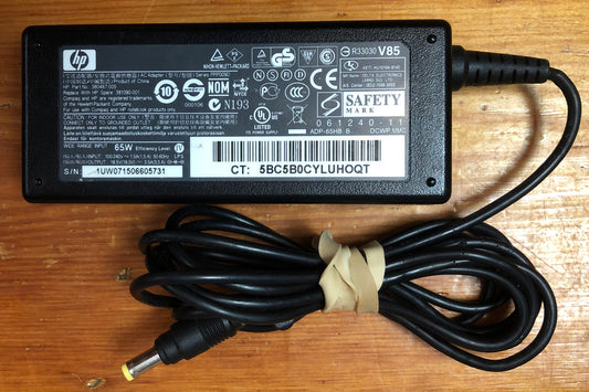 309 HP 380467-005 SERIES PPP009D AC/DC POWER SUPPLY ADAPTER 18.5V 3.5A 65W