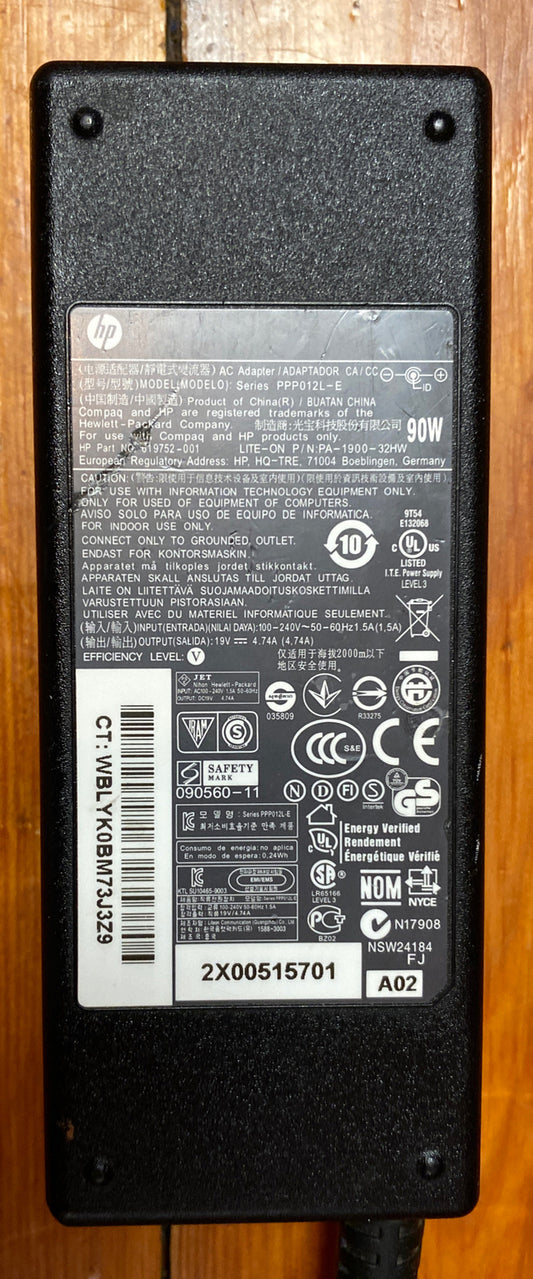 301 HP HEWLETT PACKARD AC ADAPTER MODEL PP012L-E 19V 4,74A
