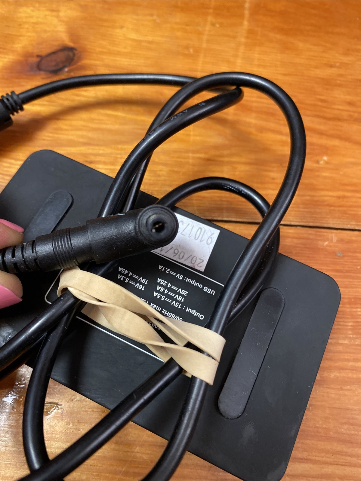 328 2-Power SLIMLINE UNIVERSAL LAPTOP & USB CHARGER 90W 2.1A 15-20V