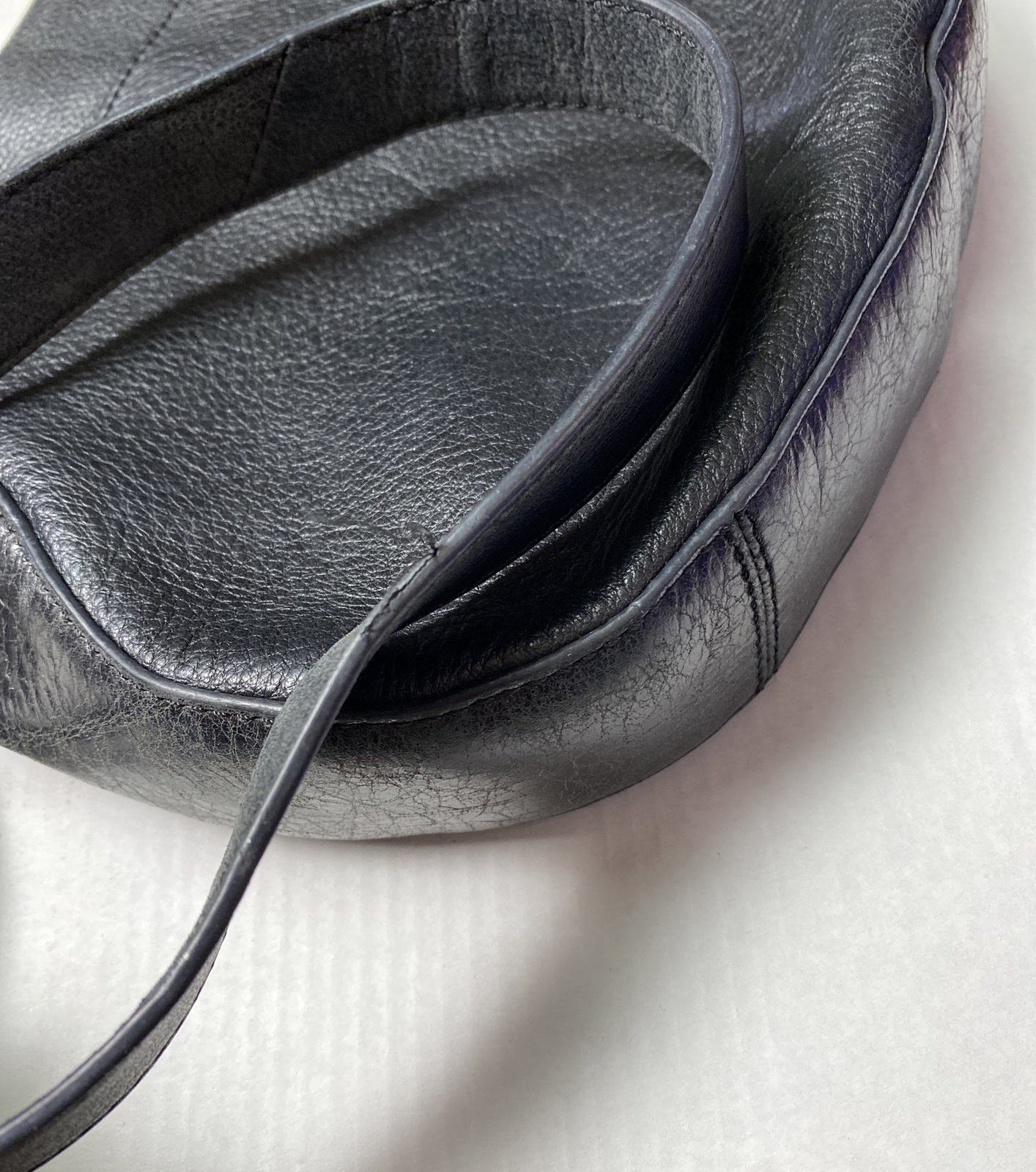 M659 Mimco Medium Handbag Purse Black In Good Condition + Free Post