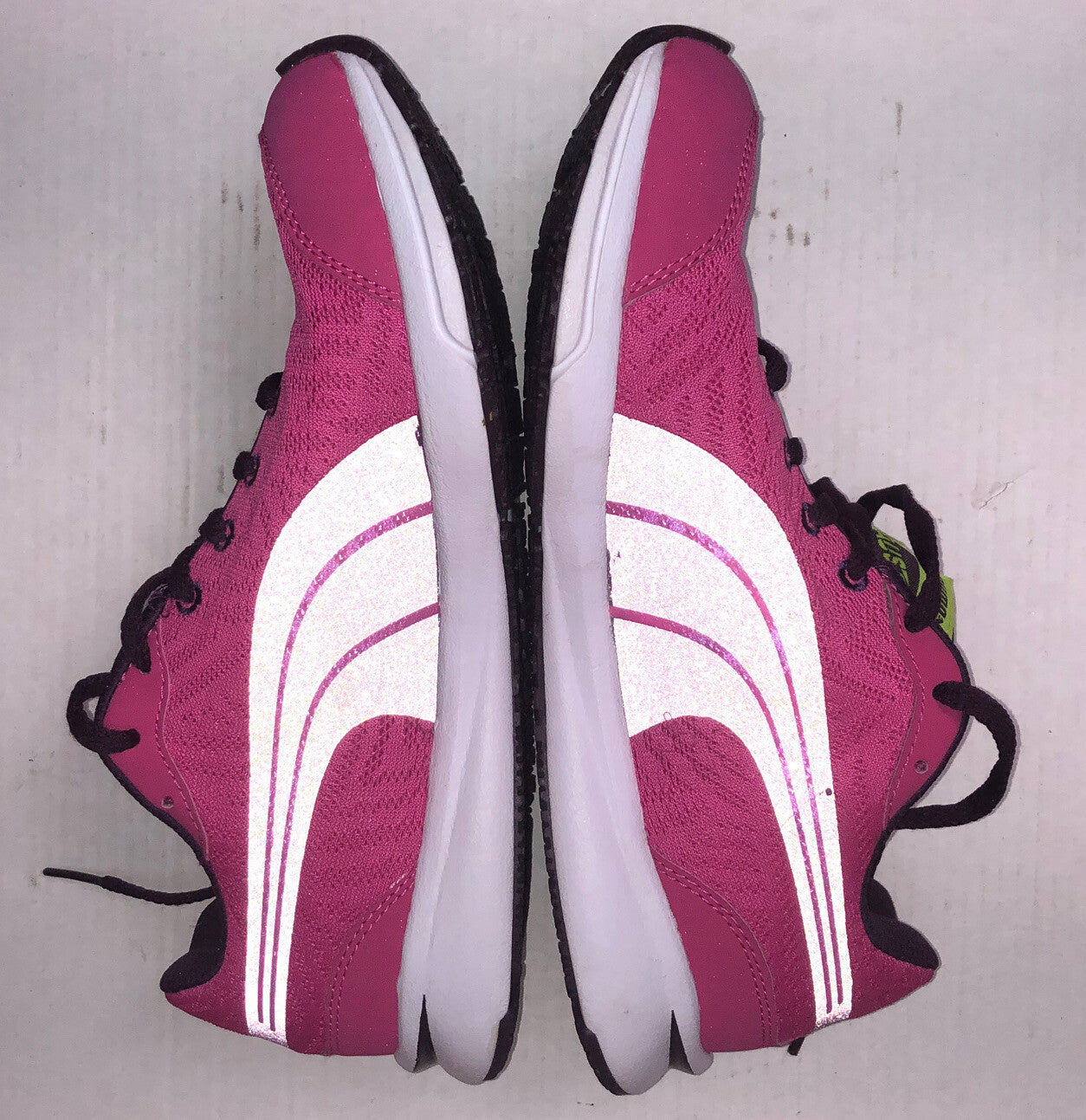 M744 Puma Ladies Running sneakers shoes Pink US 7 UK 4 1/2 New Never Worn