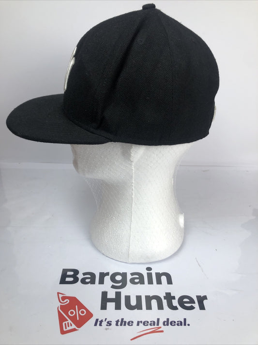 F172 New Yorks Yankees Baseball Cap In Good Condition Sizing 7 / 55.8cm