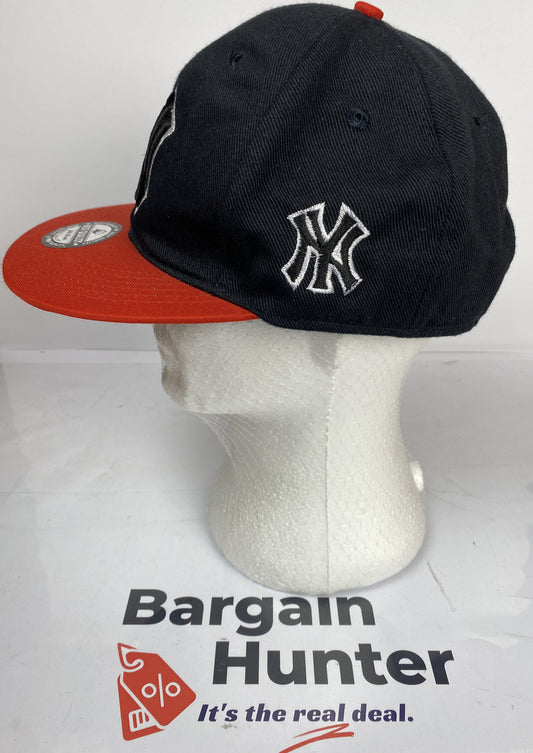 F149 New Yorks Yankees Baseball Cap In Good Condition Adjustable Sizing