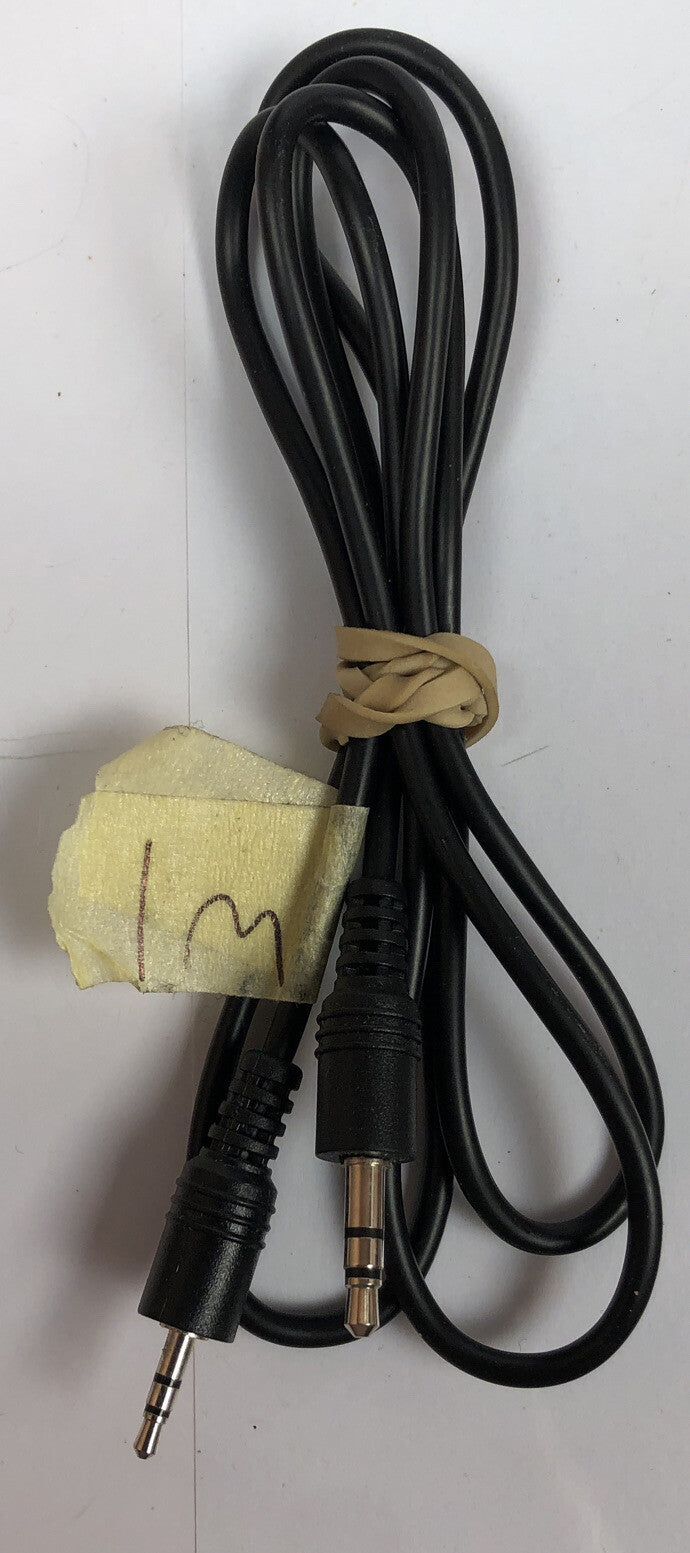 3.5mm Jack Lead Male to Male Cable 1M cable In good condition
