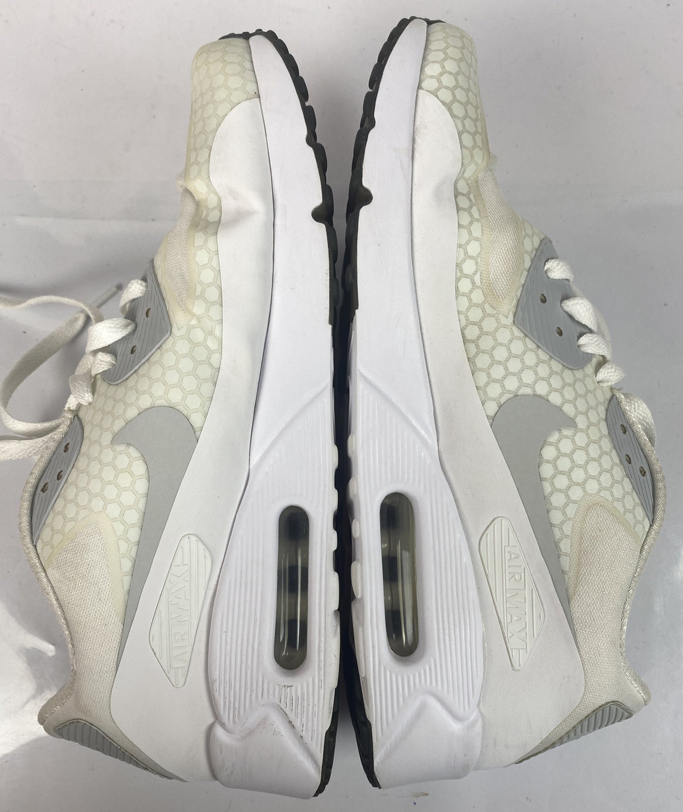 F394 Nike Air Max Shoes US 10 UK 9 In Good Condition