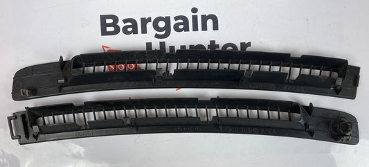 Nissan 1994 Series 1 Front Air Vent In Good Condition