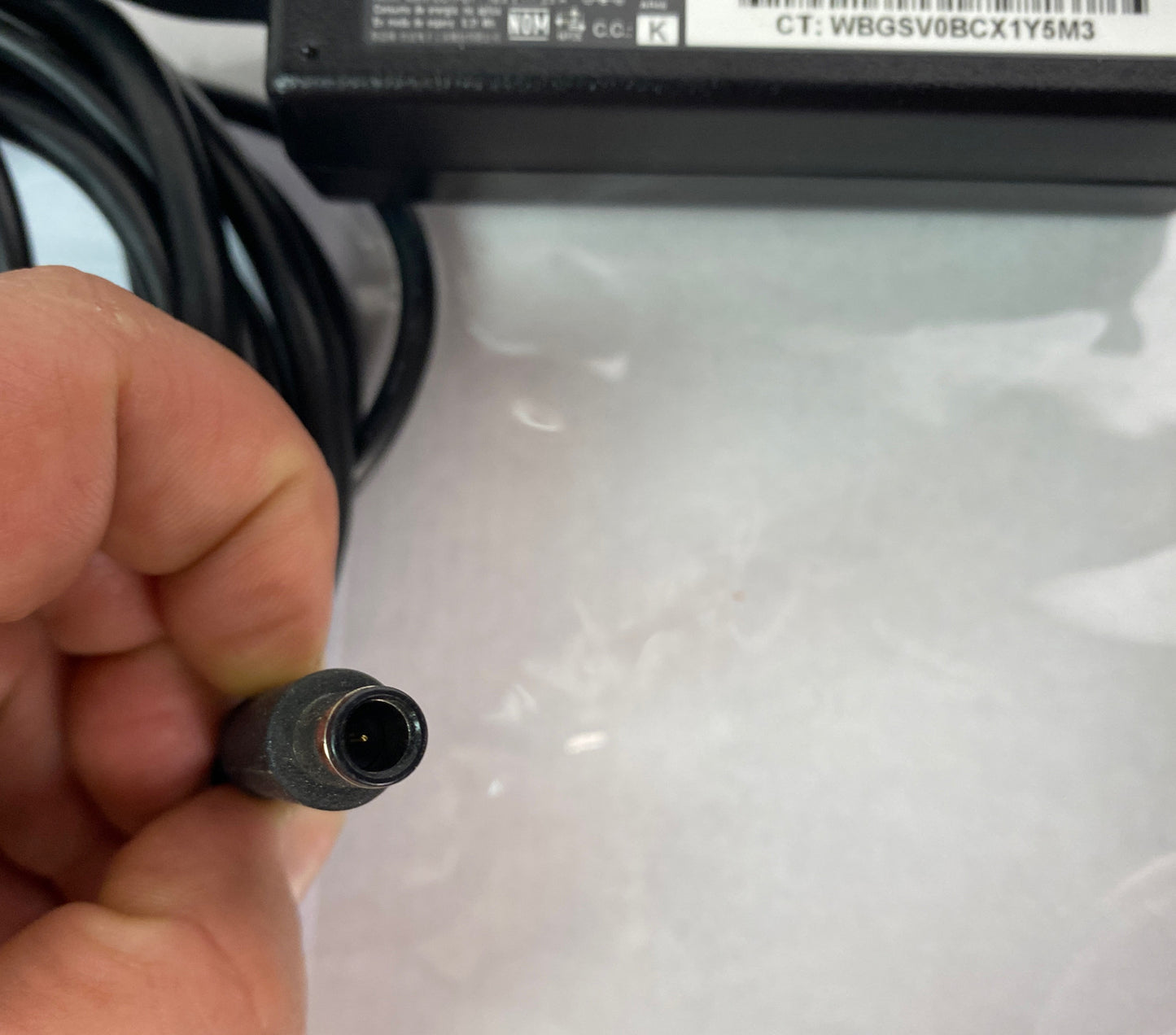 Genuine HP 608425-003 LAPTOP POWER ADAPTER 18.5V 3.5Amp