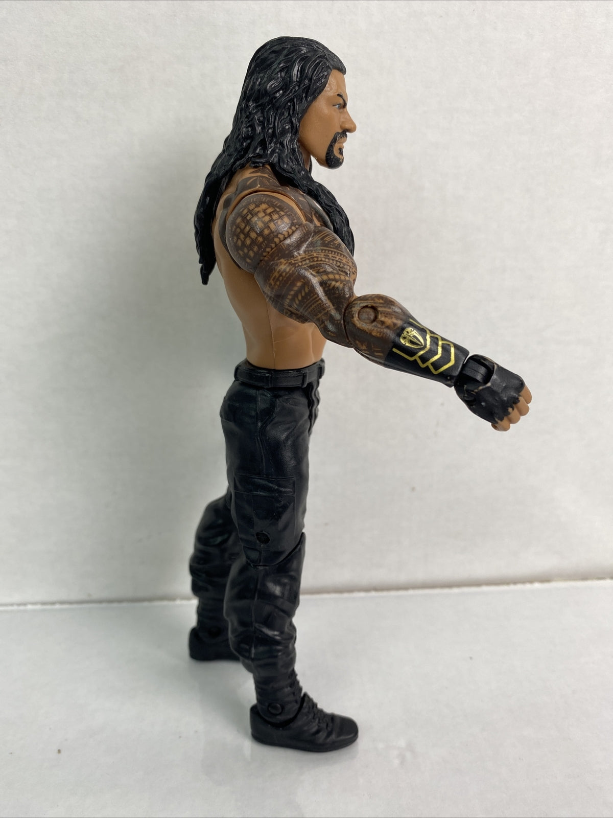 2013 WWE Mattel Roman Reigns WRESTLING FIGURE 17.5cm In OK Condition