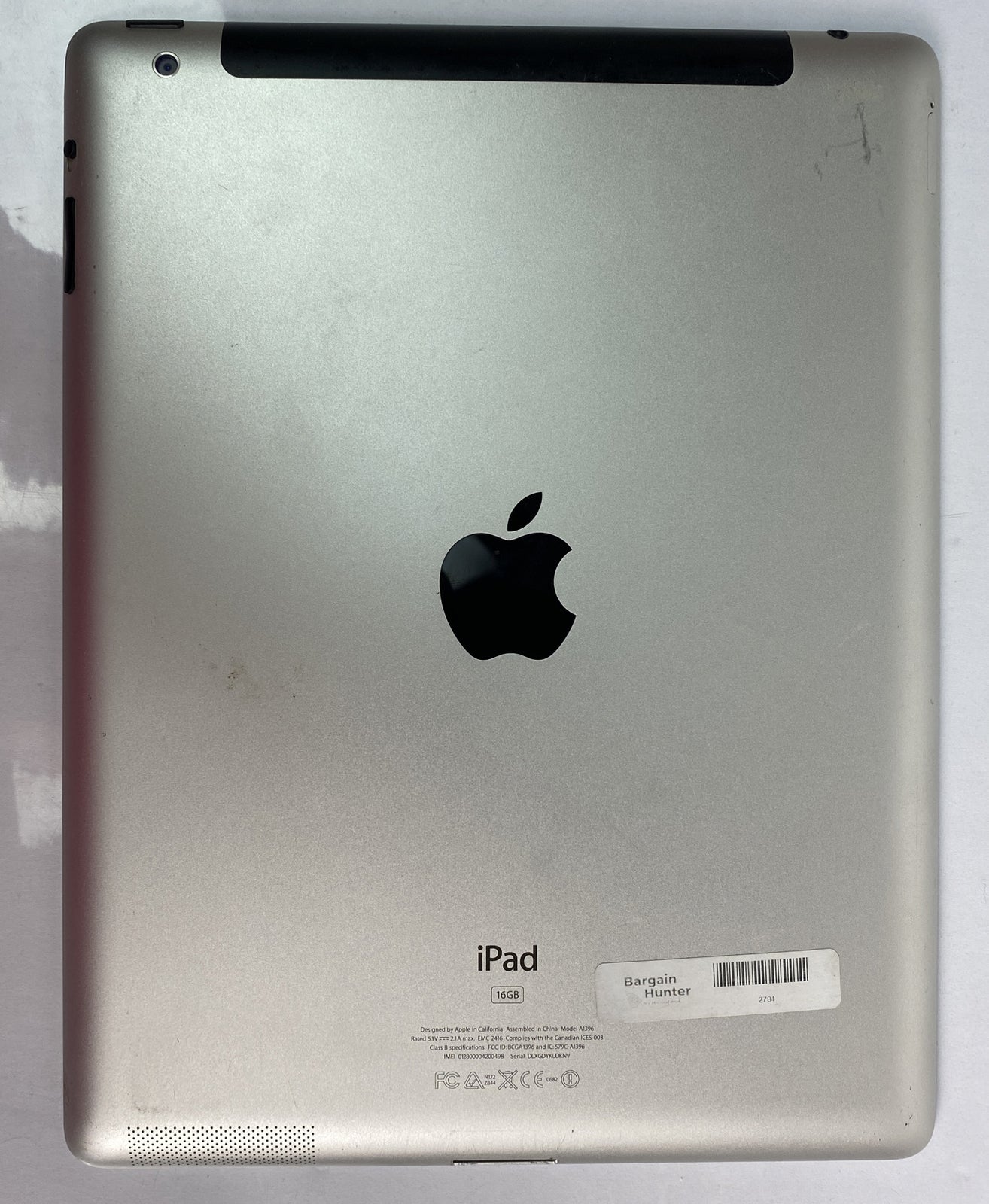 Apple iPad 2 16GB Wi-Fi 9.7in - White Australian Stock Unlocked Cracked Screen