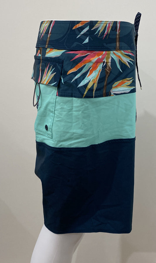 Billabong Recycler Board / Surf / Swimming Shorts Size 30 multiple available