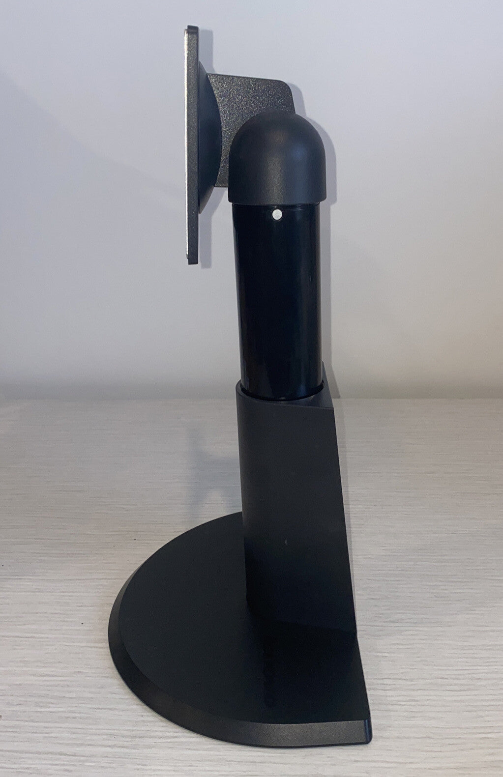 LENOVO Monitor Stand P/N : 7737718950E0A In Good Condition