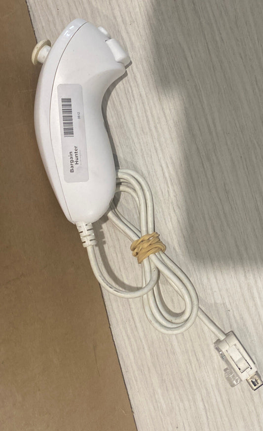 White Nintendo Wii Nunchuck Controller Wii U In Good Condition