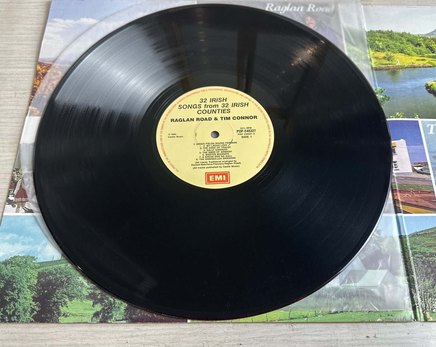 32 Irish Songs from Irish counties - Raglan Road and Tim Connor Vinyl Record VGC