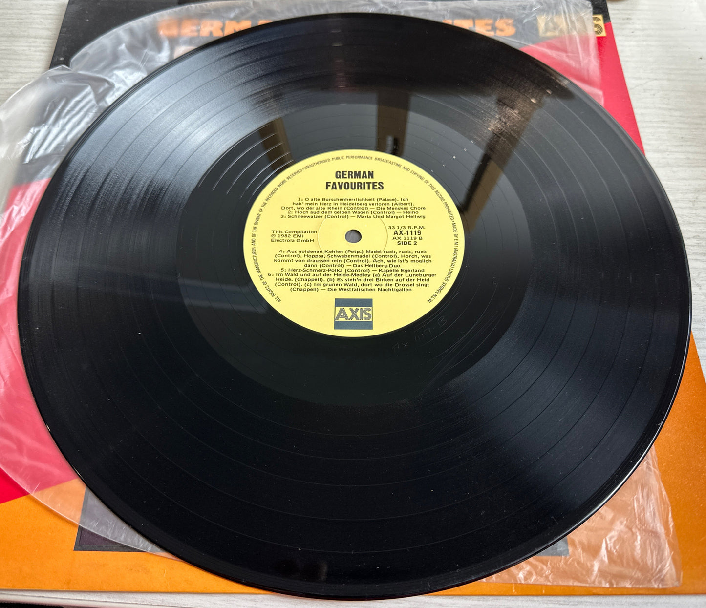 German Favourites - Vinyl Record - In Good Condition 5668