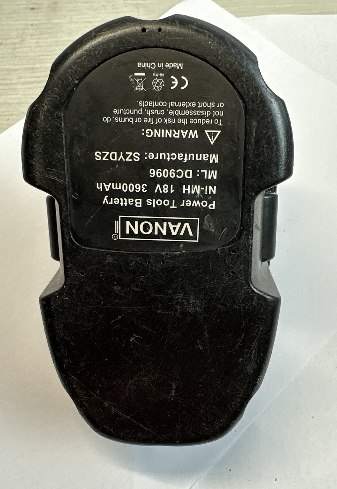 Aftermarket Dewalt 18V Nicad Battery DC9096 In Good Condition 5733