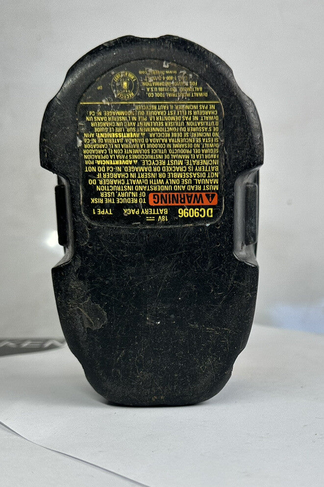 Dewalt 18V Nickel-Cadmium (NiCd) Battery DC9096 PARTS ONLY 5135
