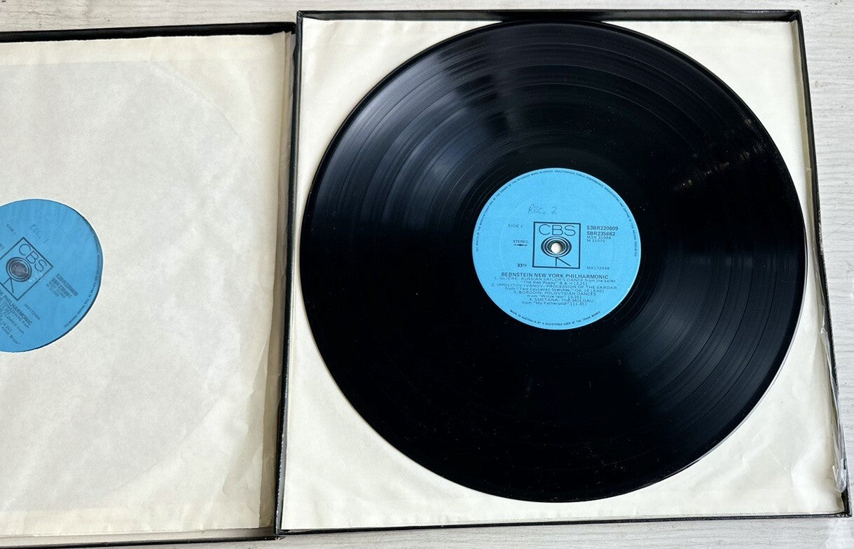 Bernstein - New York Philharmonic - Vinyl Record In Good Condition