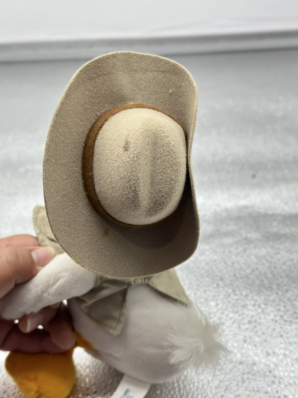 DONALD DUCK PLUSH TOY DISNEYLAND PARKS 24CM In Good Condition 5040