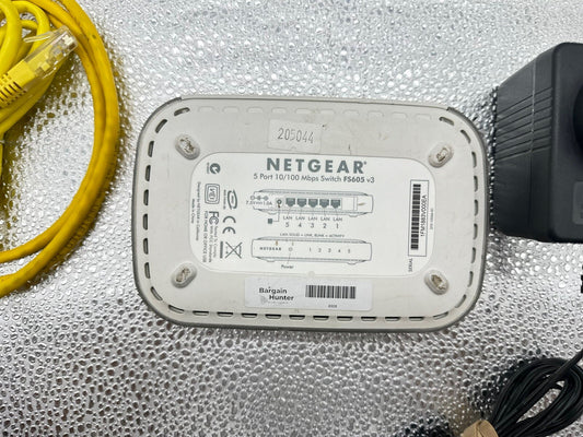 Netgear Router Model FS605 v3 - In Good Condition 4924