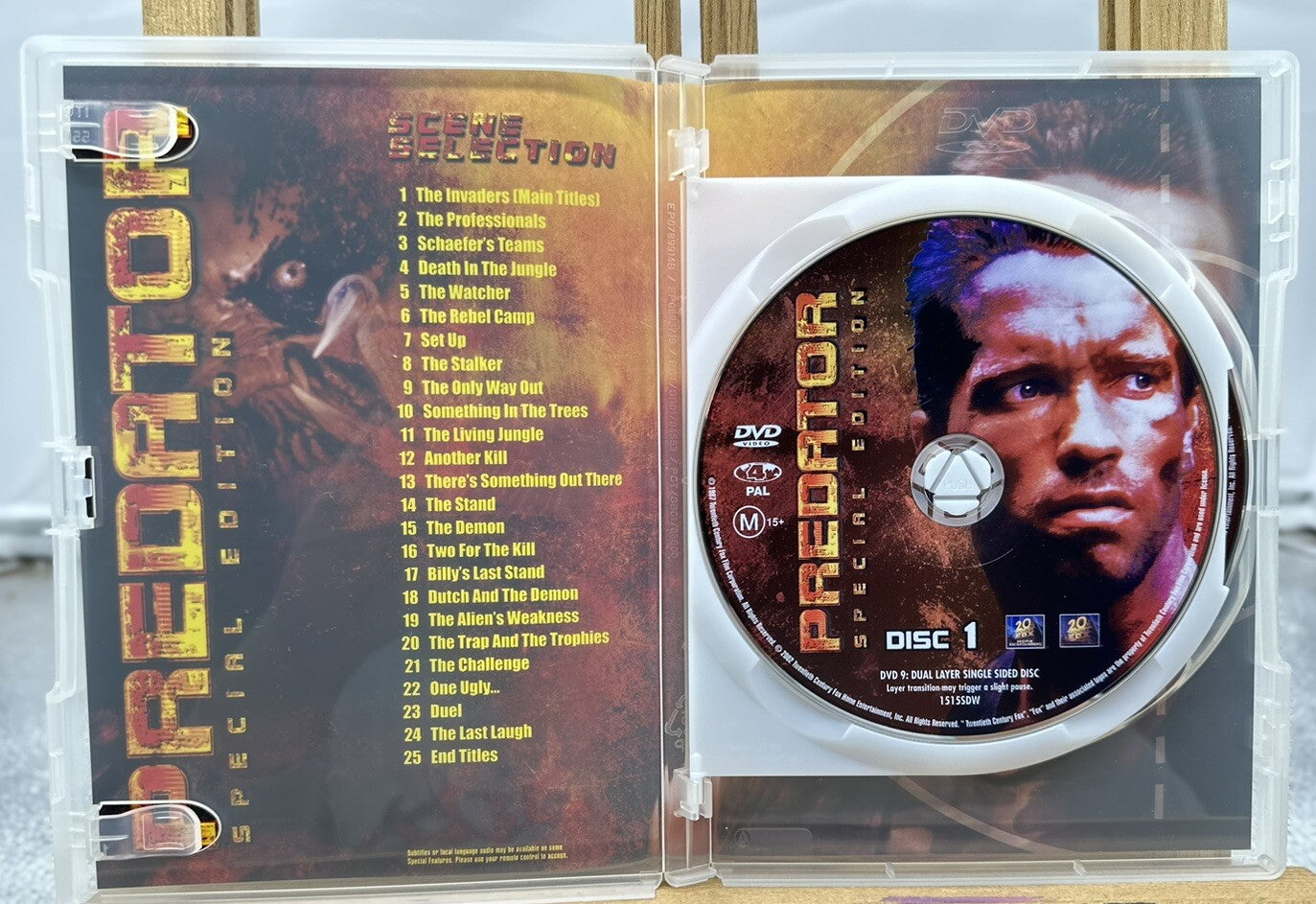Predator Special Edition 2 Disc Starring Arnold Schwarzenegger DVD In GC