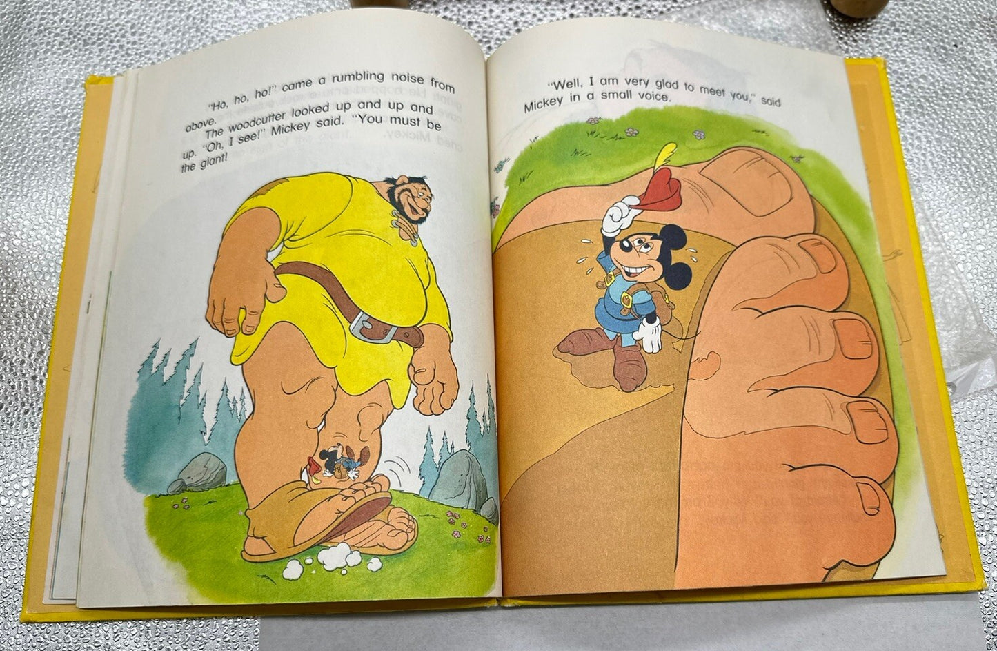 Walt Disney Mickey Meets The Giant Volume 1 In Good Condition