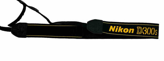 Nikon Camera Strap D300S In Good Condition