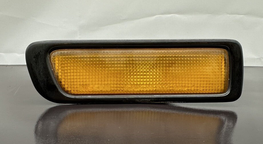Nissan Skyline R33 Guard Indicator LHS Plastic In OK Condition 5926