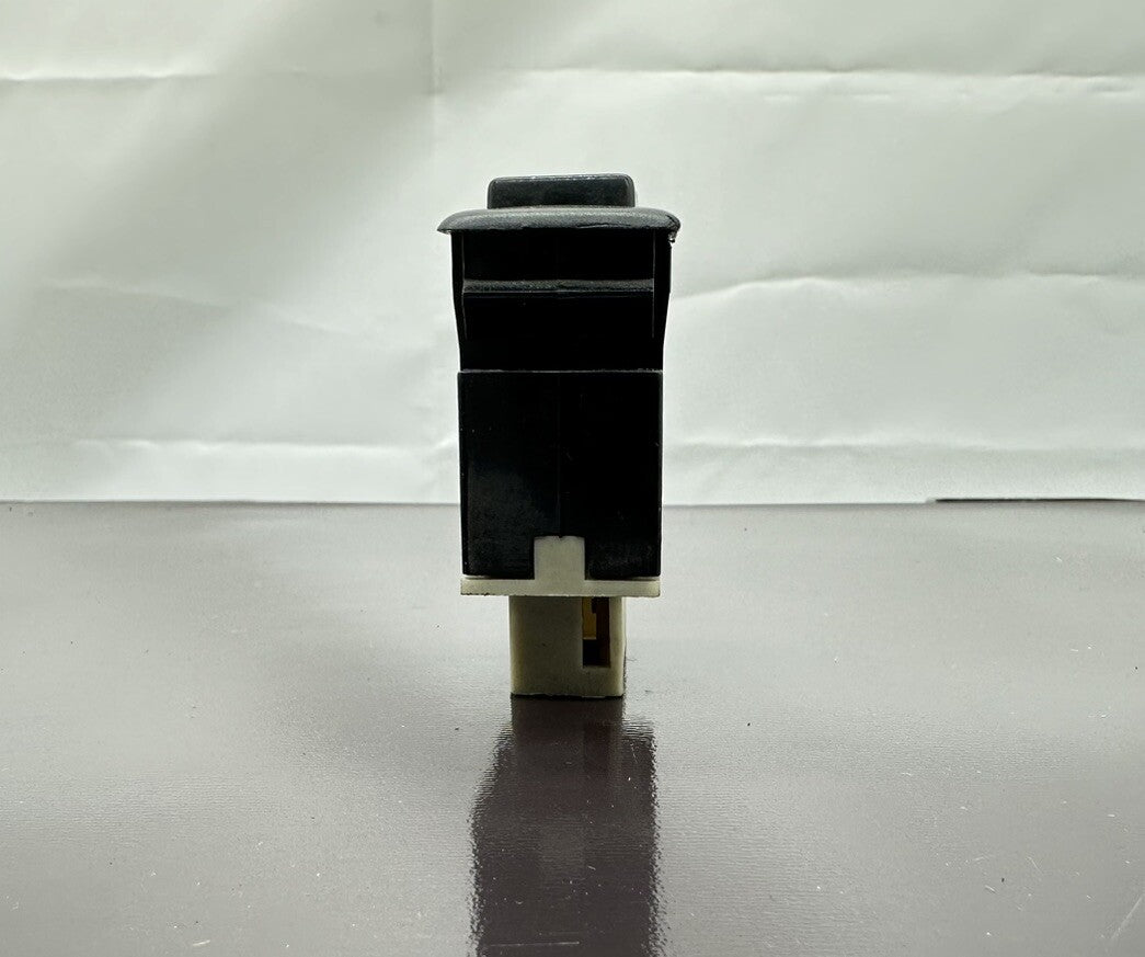 NISSAN Cefiro A31 Automatic Power Switch 5889/5890