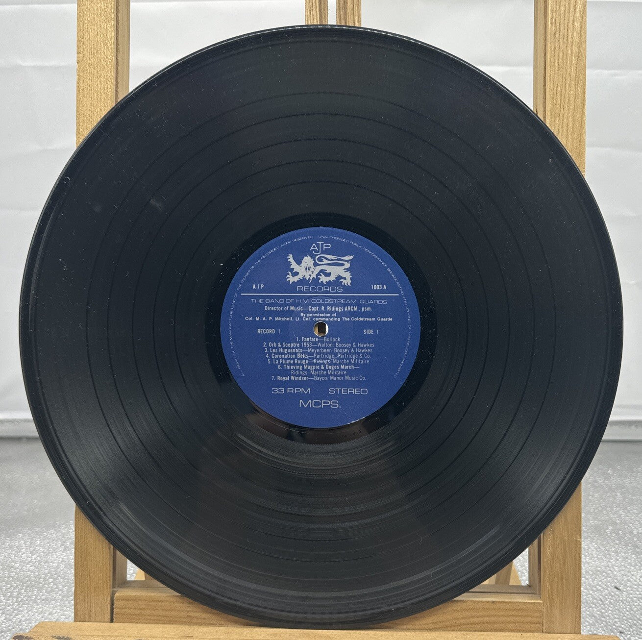 THE QUEEN'S SILVER JUBILEE - '1952-1977' In OK Condition 5648