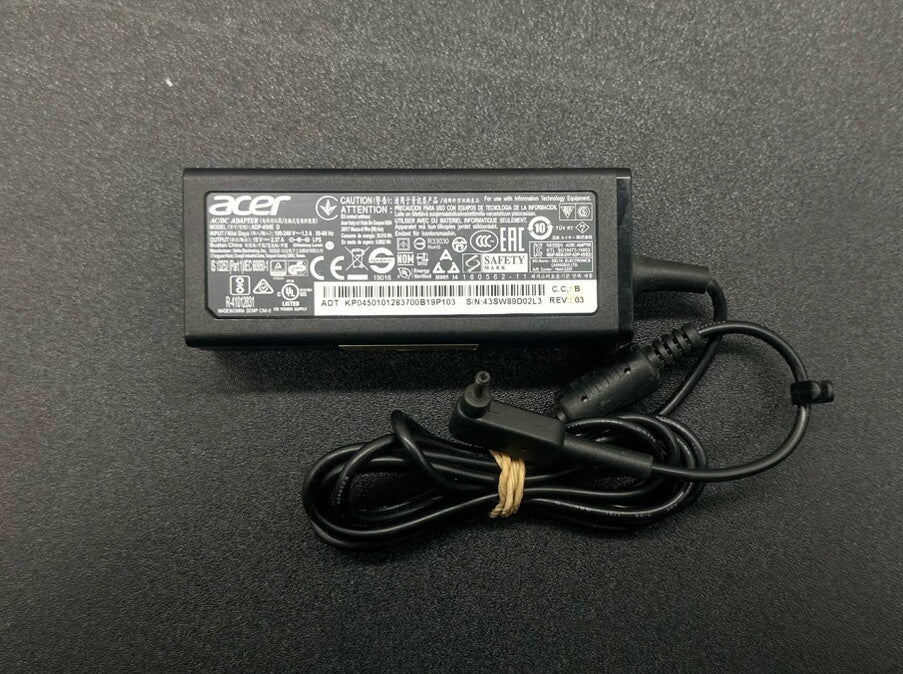 Acer power adapter ADP- 45 HE D 19V 2.37 A In Good Condition