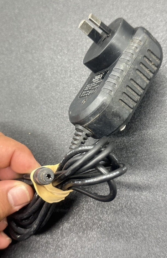 JBA Power Supply Adapter Model 1501 - 15v 470mA - In Good Condition 5267