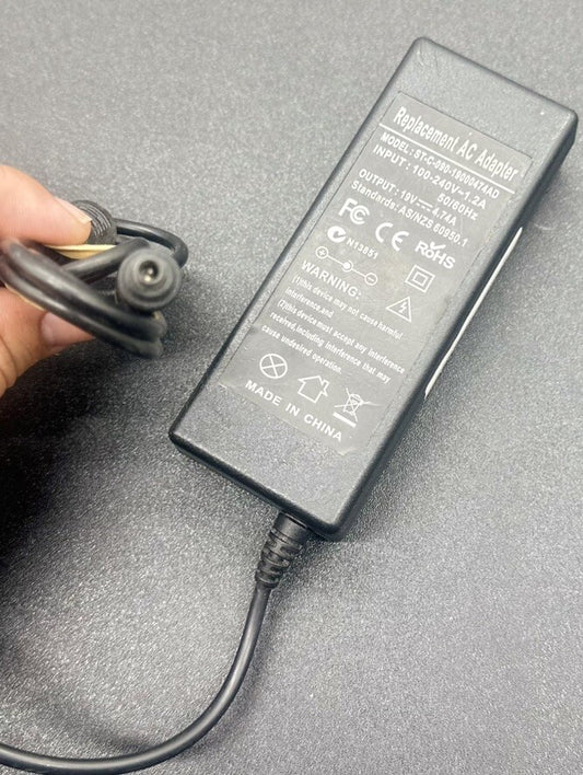 Aftermarket Power Supply Model ST-C-090-19000474AD /19v/4.74A In GC 1769