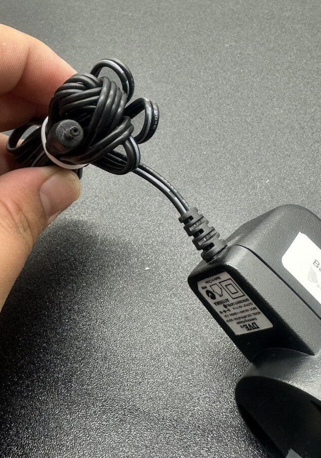 DVE AC ADAPTOR Model DSC-6PFA-05FAU OUTPUT 5v 1A In Good Condition 5521