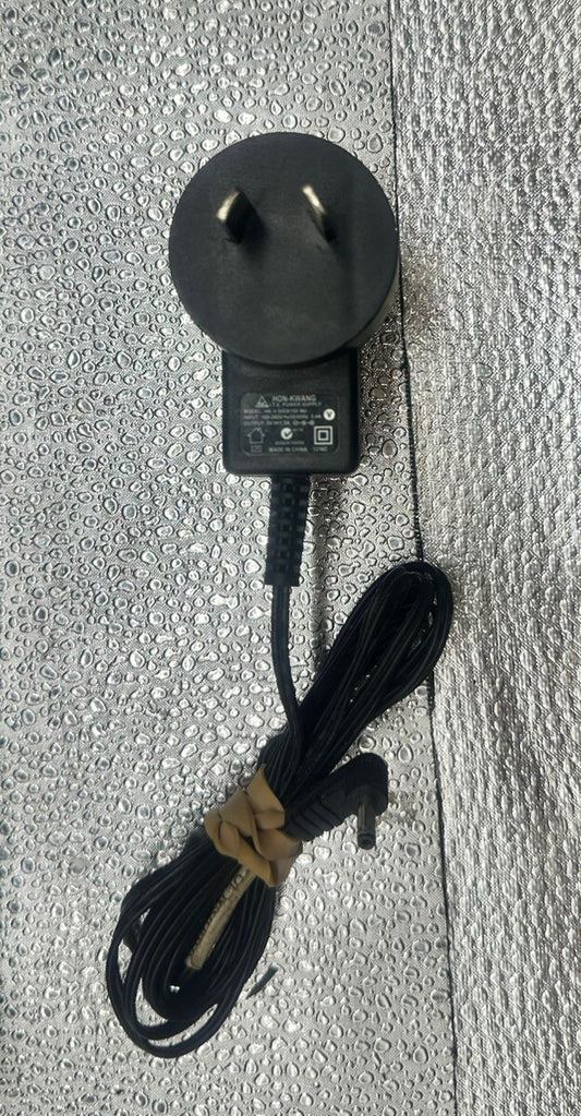 Hon-Kwang AC ADAPTOR HK-V-050A 150-AU OUTPUT 5V 1.5A In Good Condition 5268