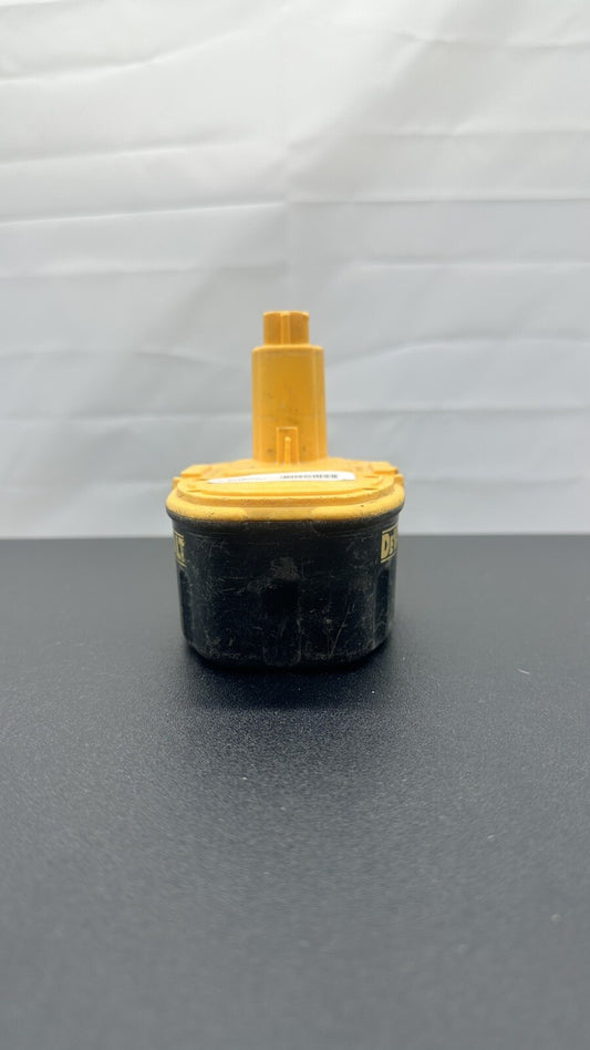 Dewalt 18V Nickel-Cadmium (NiCd) Battery DC9096 PARTS ONLY 6542