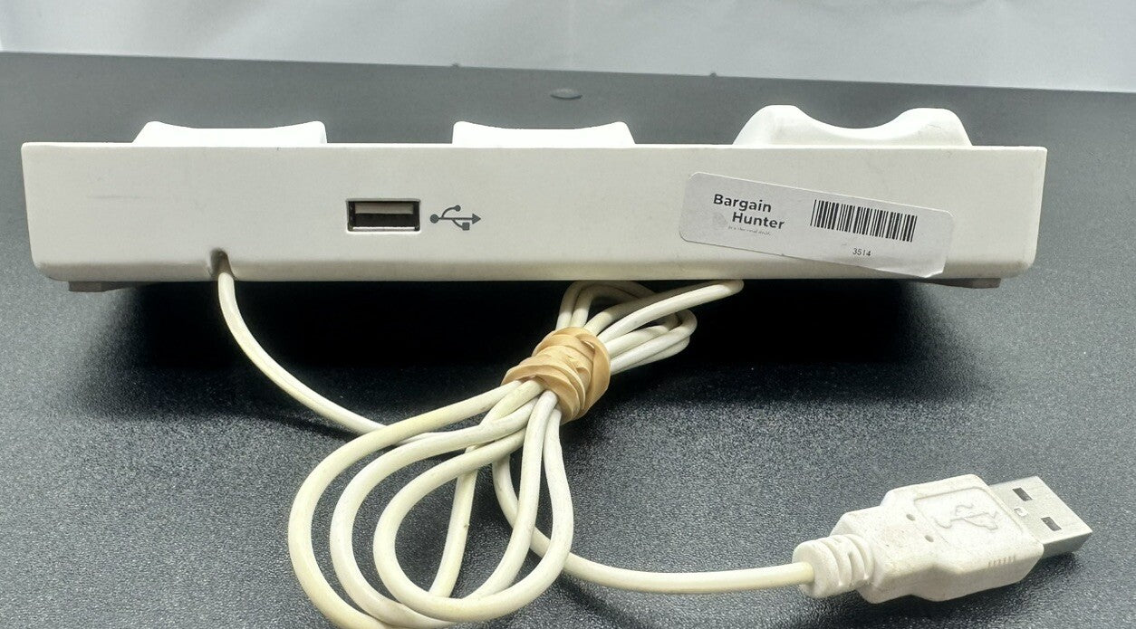 Nintendo Wii Bluetek Dual Docking Station Controller Charger NO BATTERIES 3514