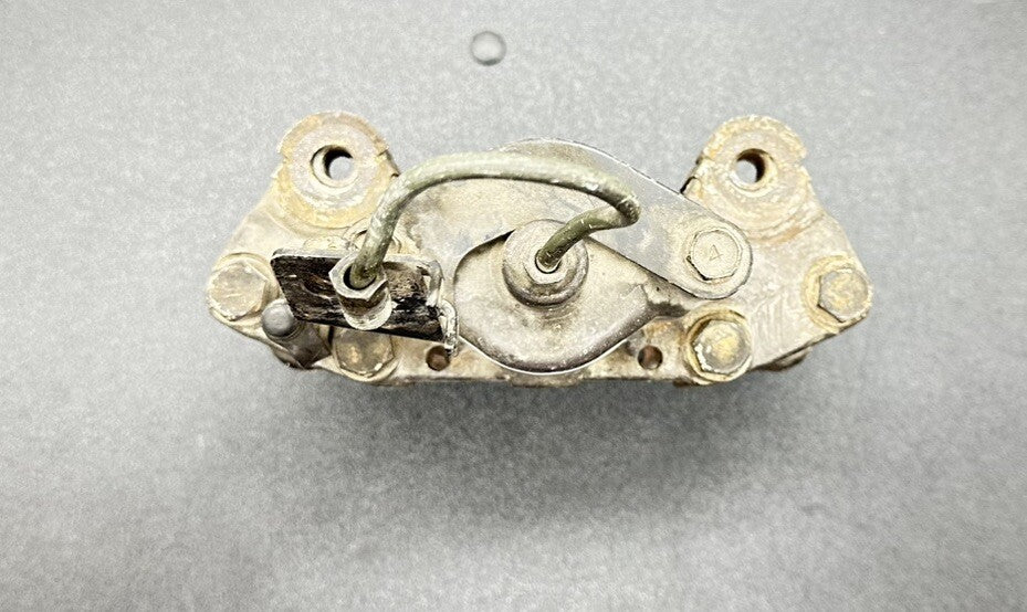 Nissan Skyline R33 Rear Brake Caliper SUIT REBUILD LEAKING 8286