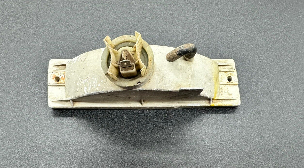 NISSAN SKYLINE R31 RH INDICATOR TURN SIGNAL LAMP MISSING LENS 8220