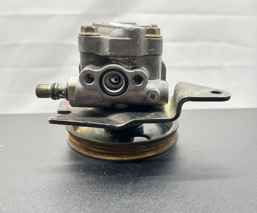 Nissan Silvia S14 S15 SR20DET Power Steering Pump W/ Bracket Missing An Inlet