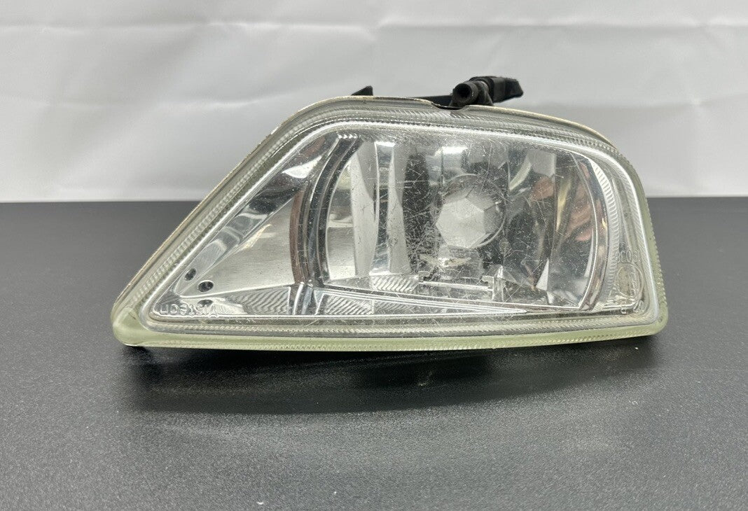Mk1 Ford Focus Right Side Front Fog Light Drivers NO Globe OR Wiring 8217