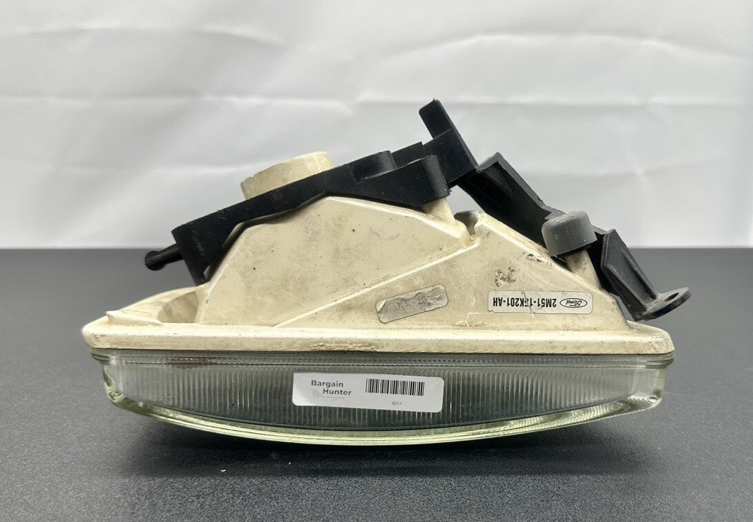 Mk1 Ford Focus Right Side Front Fog Light Drivers NO Globe OR Wiring 8217