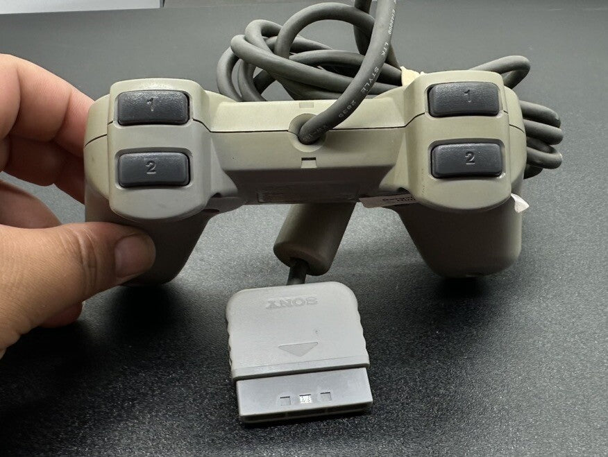 Genuine Sony Playstation 1 / PS1 Controller Yellowing In OK Condition 2071