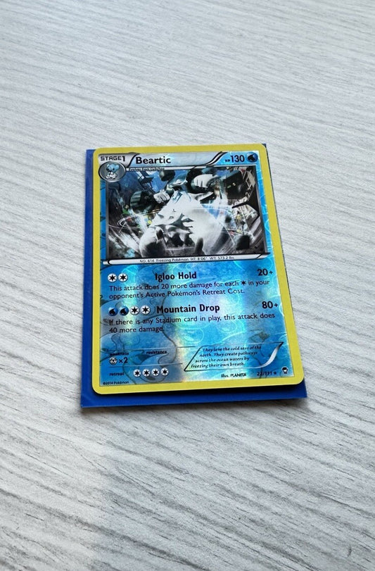 Beartic Pokemon Reverse Holo Water Card Year 2014 (5243)