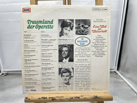 Traumland der Operette LP Vinyl 12" Record Constanze Europa In Good Condition