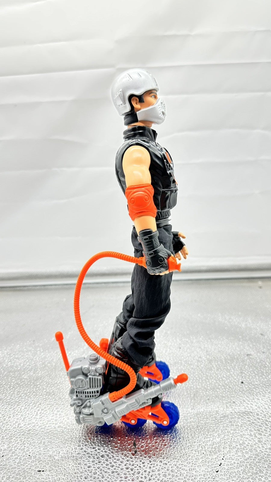 VINTAGE 2000 Action Man STREET ROLLER Blade In Line Skater Action Figure 8514