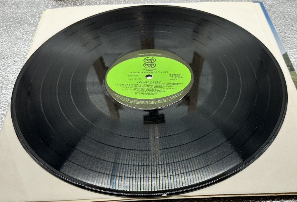 Country Gold Record Two Record Set In Good Condition 6949