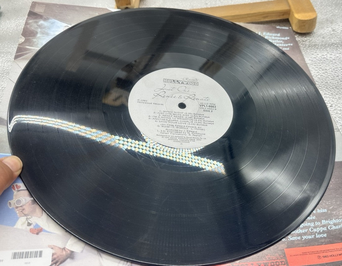 Just One : Renee & Renato Record In Good Condition 6854