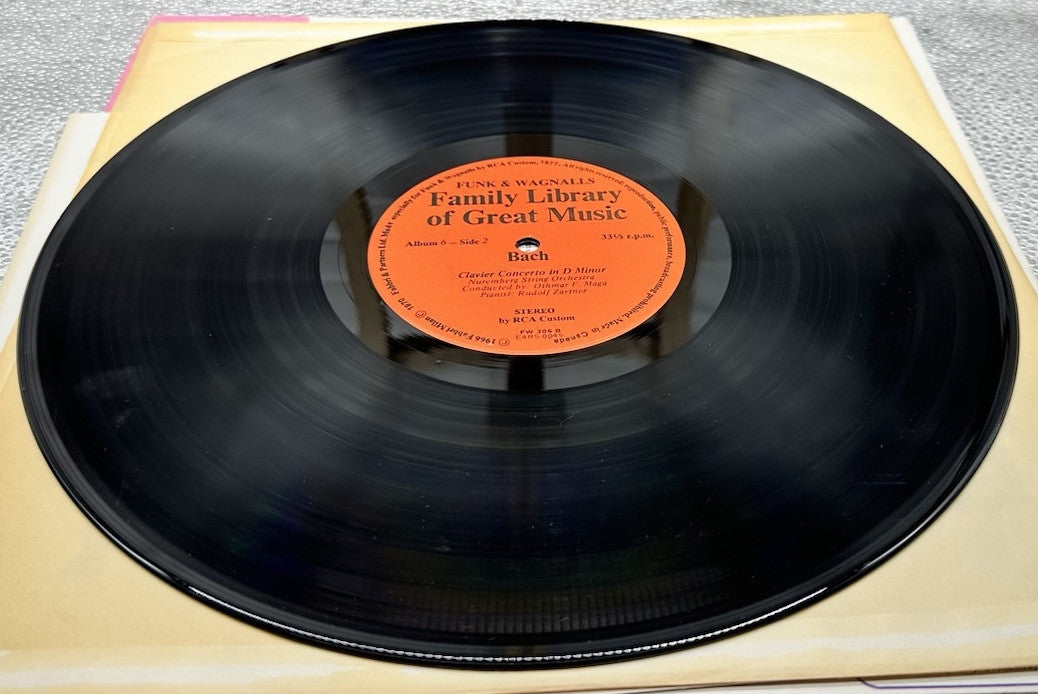 Bach - Family Library Of Great Music Album 6 Record In Good Condition 7045